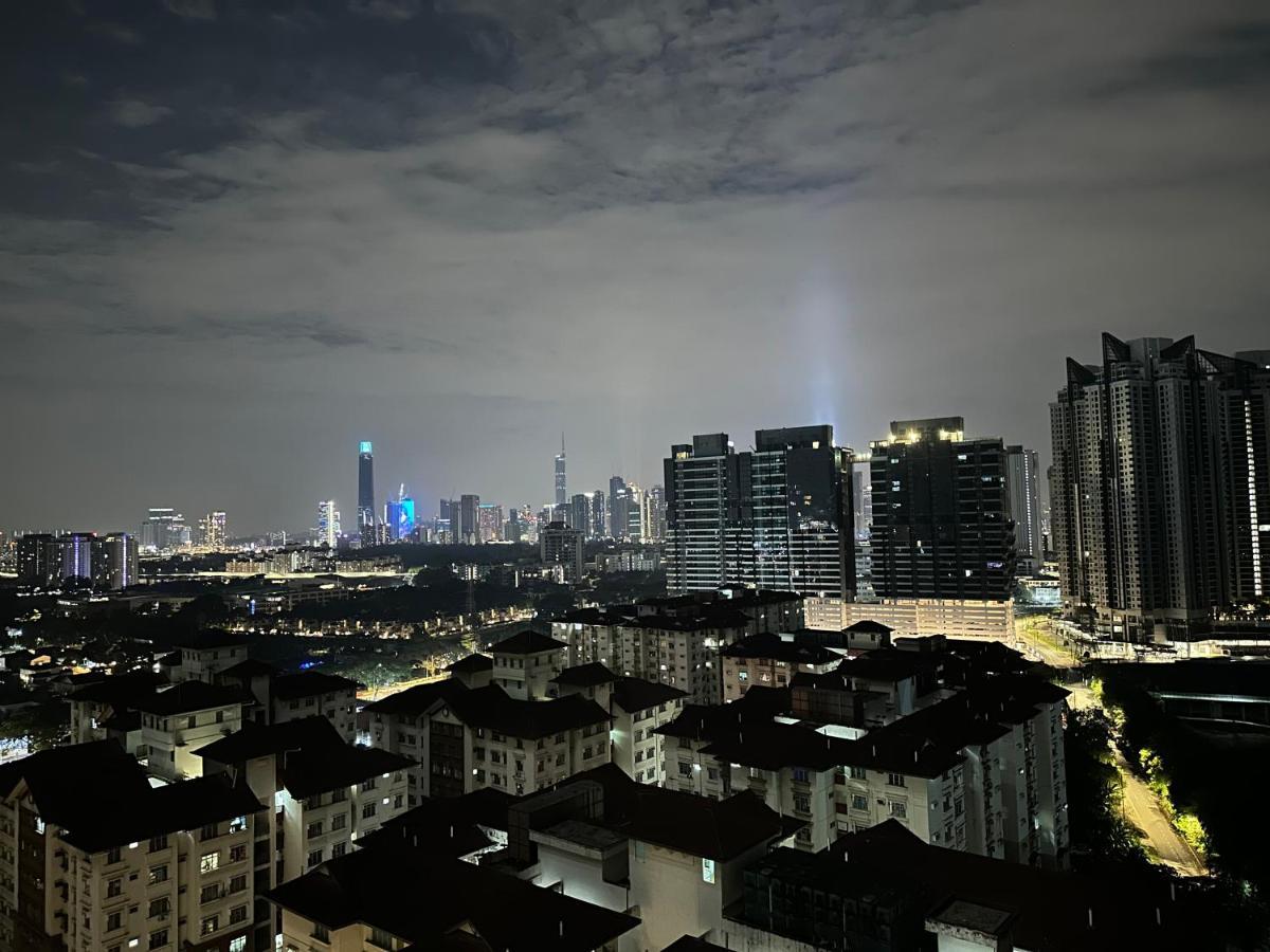 Reizz Residence By Perkasa Kuala Lumpur Buitenkant foto
